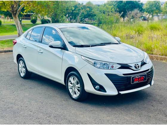 TOYOTA YARIS 1.5 16V FLEX SEDAN XL MANUAL